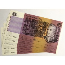 AUSTRALIA 1985 . FIVE 5 DOLLAR BANKNOTES . JOHNSTON/FRASER . CONSECUTIVE FIVE